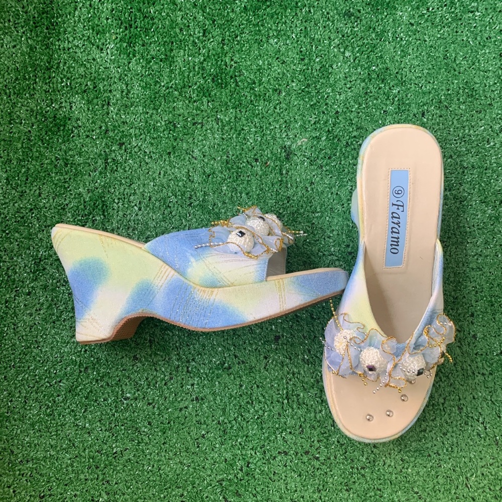 Amazing 90s Platforms